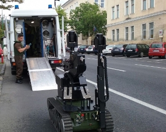 Valiza-suspecta pe str. LUNGA m