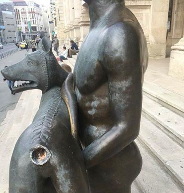 TRAIAN statuie-465x390