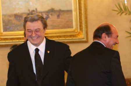 Corneliu Vadim Tudor - Basescu