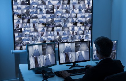 spioni PANOU MONITOARE