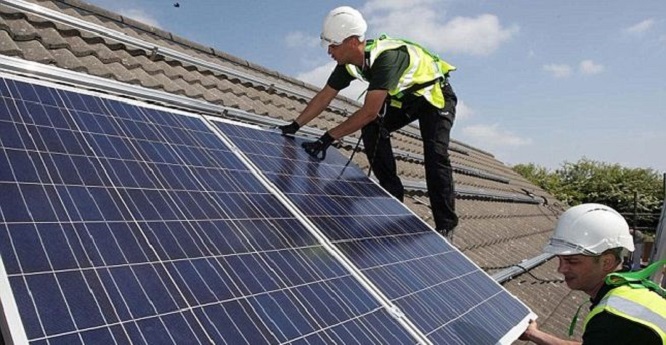 Government to cut solar subsidies