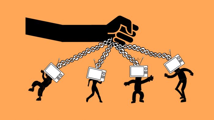 Propaganda - MANIPULARE