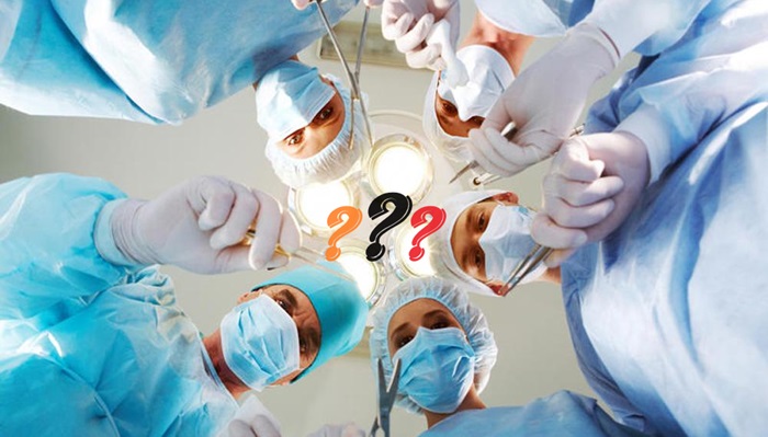 medici doctori spital operatie chirurgie