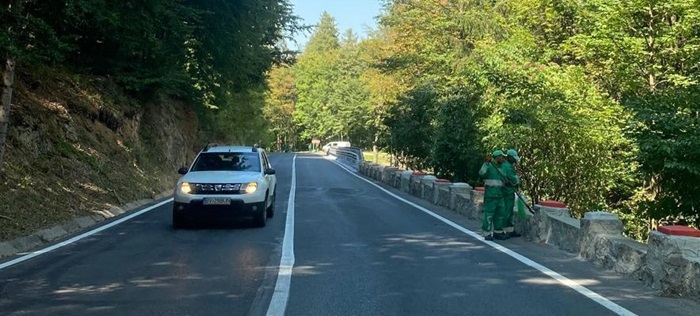 POIANA - SE MATURĂ SOSEAUA