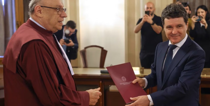 Nicușor-Daniel si CCR