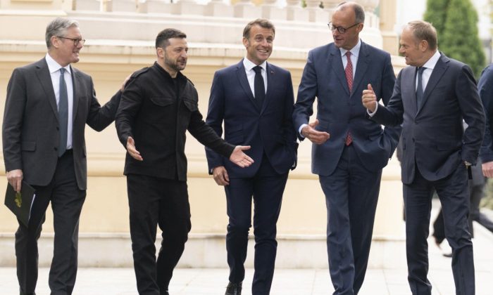 Starmer, Macron, Merz. zelensky and Tusk in Kyiv